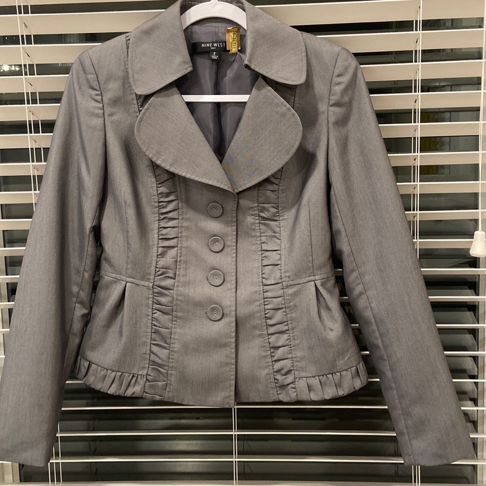 Nine West Gray Puckered Detail Short Work Jacket sz. 2